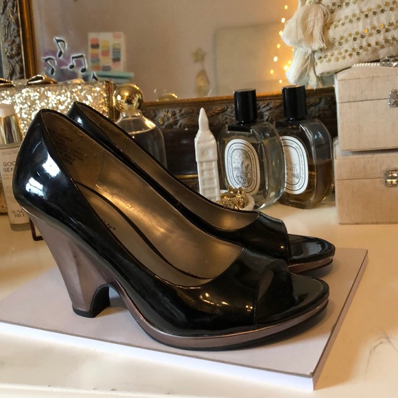Kenneth Cole heels! - Picture 4 of 4